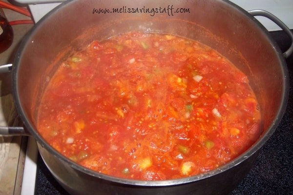 How to Can Stewed Tomatoes @ AVirtuousWoman.org