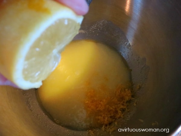 Lemon Cupcakes with Lemon Buttercream Frosting @ AVirtuousWoman.org