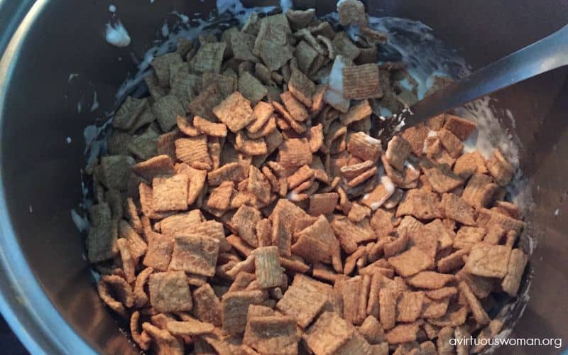 Cinnamon Toast Crunch Marshmallow Treats @ AVirtuousWoman.org