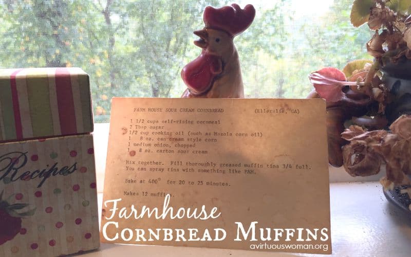 Farmhouse Cornbread Muffins @ AVirtuousWoman.org