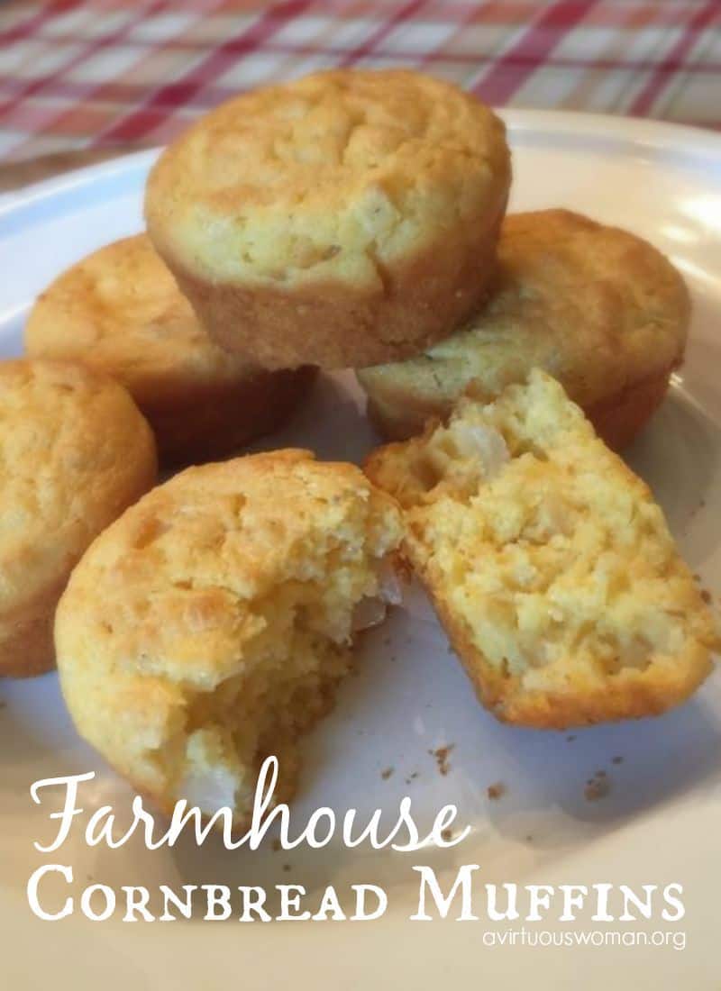 Farmhouse Cornbread Muffins @ AVirtuousWoman.org