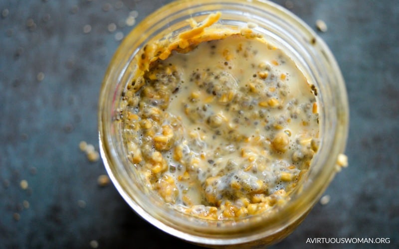 Overnight Peanut Butter Oatmeal with Chia Seeds @ AVirtuousWoman.org
